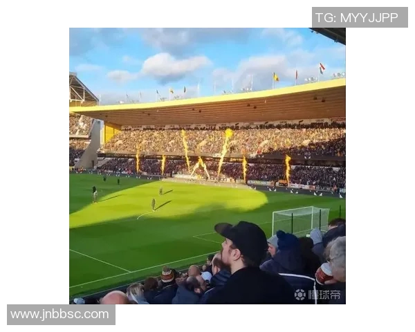 足球迷心中的氛围大师 球场内外最能点燃激情的球星们